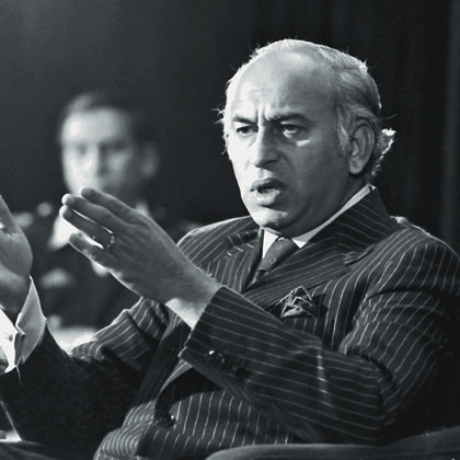 THE EXECUTION OF PAKISTAN'S PRIME MINISTER ALI BHUTTO (1928 - 1979) WAS PAKISTAN'S MOST DIVISIVE POLITICAL LEADER,FATHER OF PAKISTAN'S THE FIRST FEMALE PRIME MINISTER BENAZIR BHUTTO.ZULFIKAR ALI BHUTTO WAS HANGED BY OPPOSITION THE MILITARY DICTATOR ,GENERAL ZIA UL HAQ IN 1979.