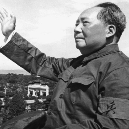 MAO ZEDONG (1893 -1976 ) WAS A NATIONALIST ICON,HE WAS FOUNDED THE PEOPLE'S REPUBLIC OF CHINA AND LEADER OF THE REVOLUTIONARY VANGUARD IN THE COMMUNIST OF CHINA FROM ITS ESTABLISHMENT IN 1949 UNTIL HIS DEATH IN 1976.