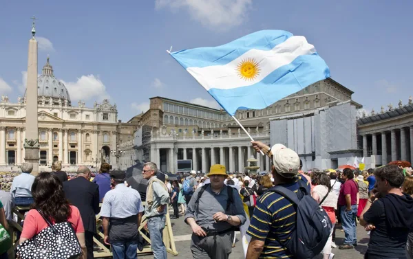 ARGENTINA'S ECONOMIC ,CORRUPTION PROBLEMS AND THE FAILED WAR ON DRUGS.ARGENTINA CONTINUES TO BE MIRED IN CLIMATE OF CORRUPTION AND ECONOMIC REPRESSION IN THE PUBLIC SECTORS.